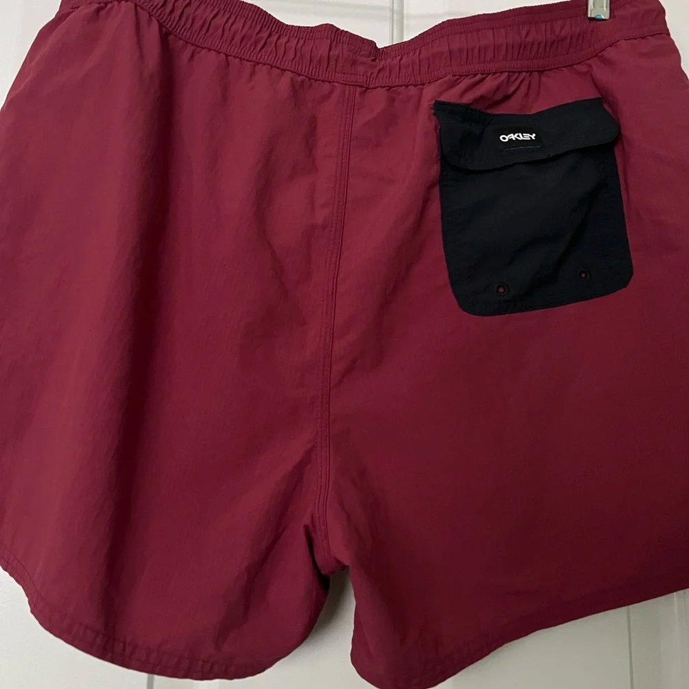 Oakley Red Mens Standard All Day Beach Shorts Size XL